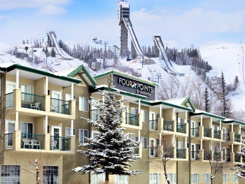 Four Points By Sheraton Hotel & Suites Calgary West Екстериор снимка
